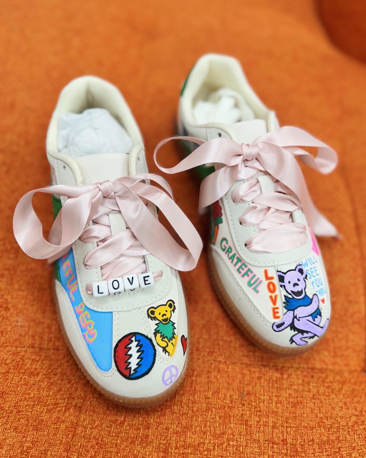 DEAD HEAD KICKS