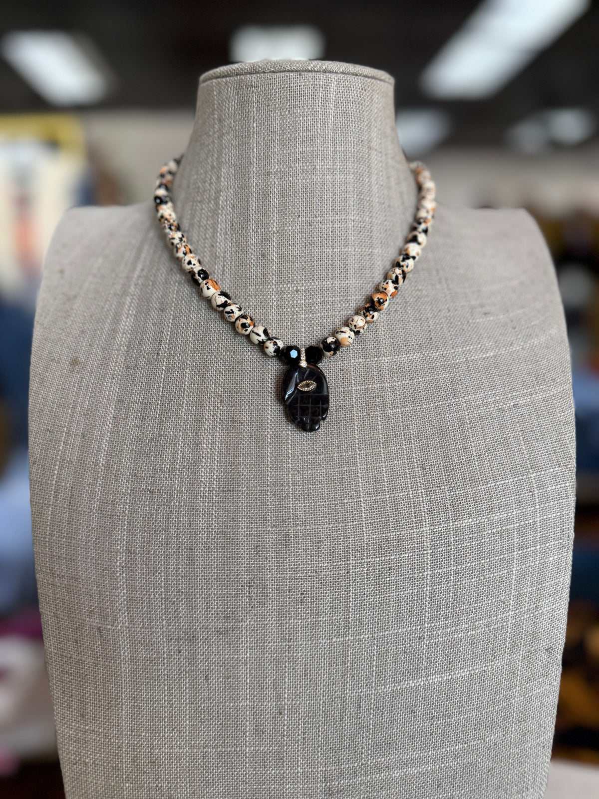 Hamsa Noir Necklace