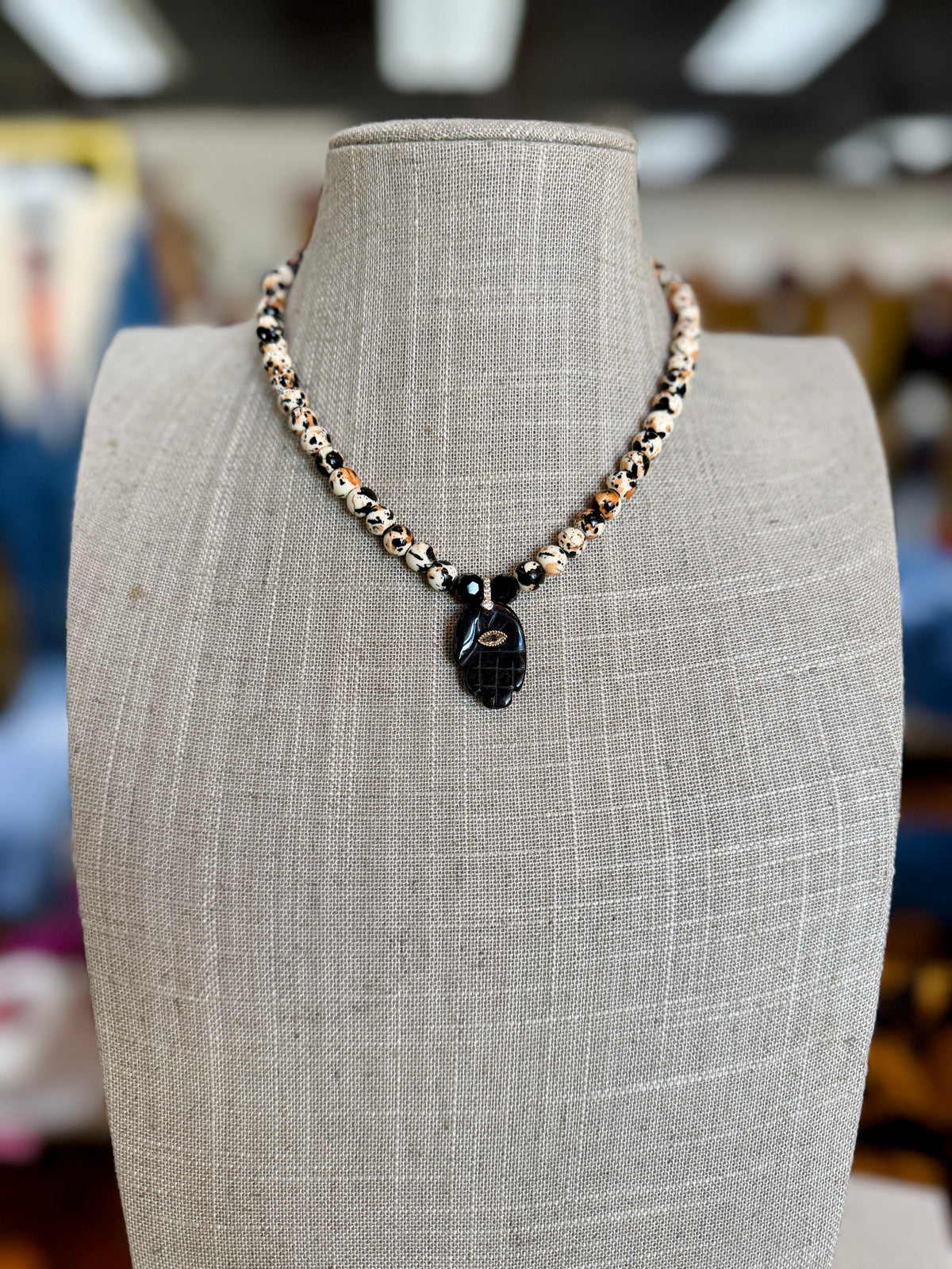 Hamsa Noir Necklace