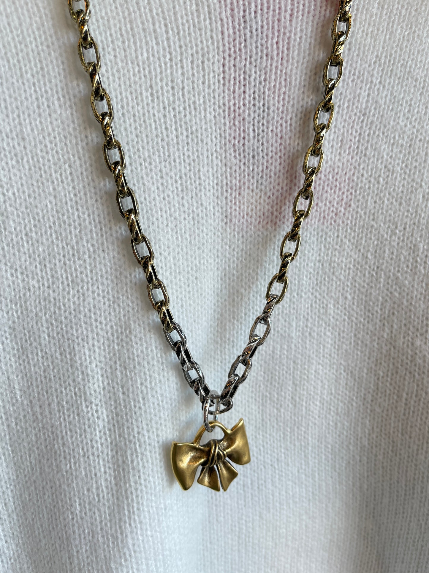Two-Tone Bow Necklace